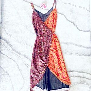 💕Beautiful Floral Midi Wrap Dress SZ M